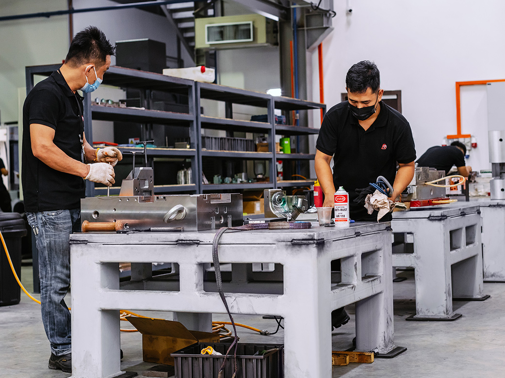 Plastic Injection To Assembly